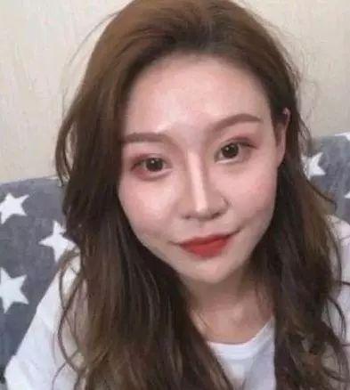 网红17岁校园照,网红回忆青春岁月